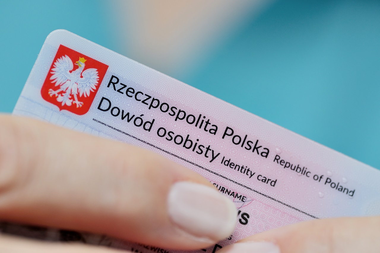Jak obcokrajowiec może uzyskać polskie obywatelstwo?