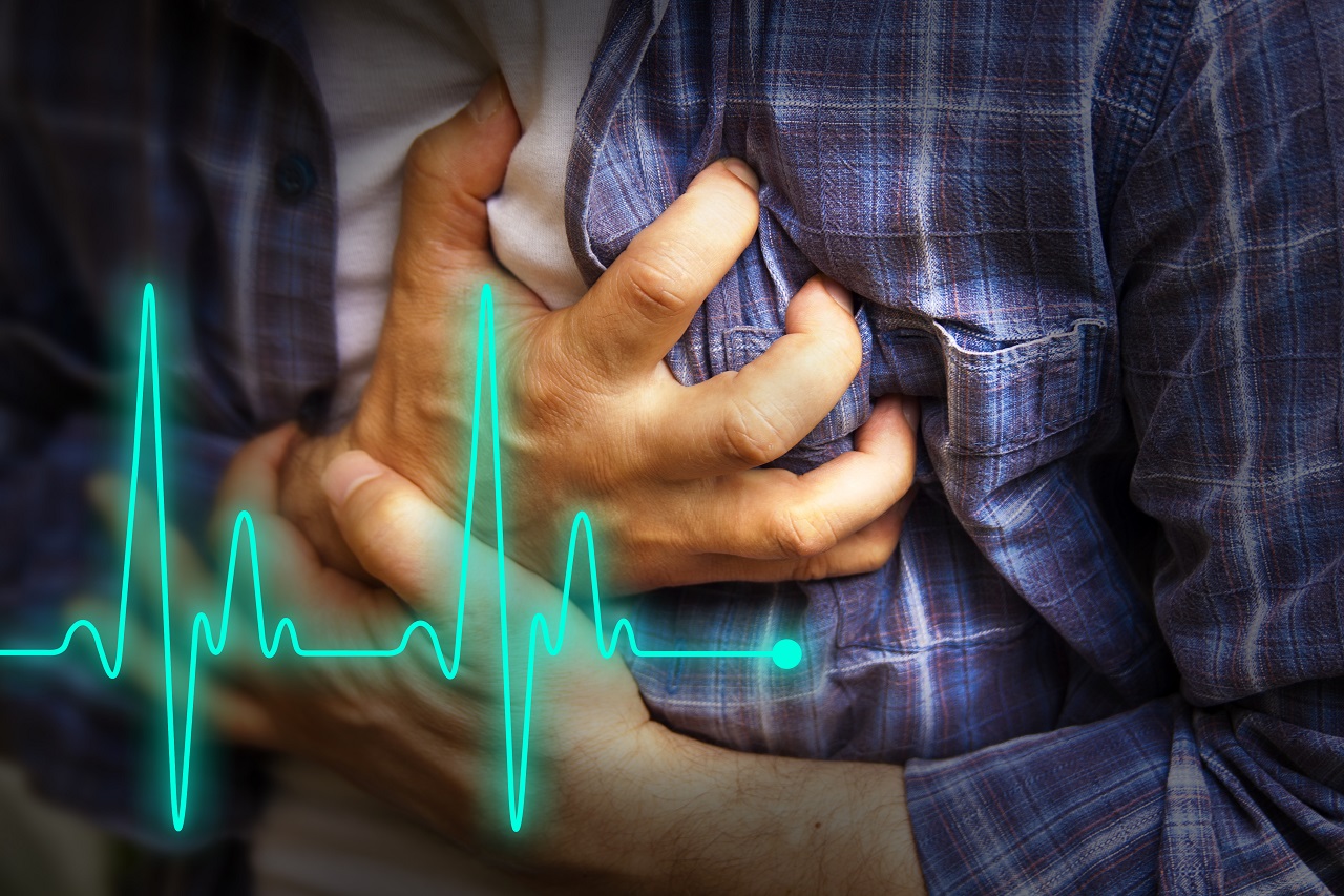 Niepokojące bóle w klatce piersiowej – kiedy udać się do kardiologa?